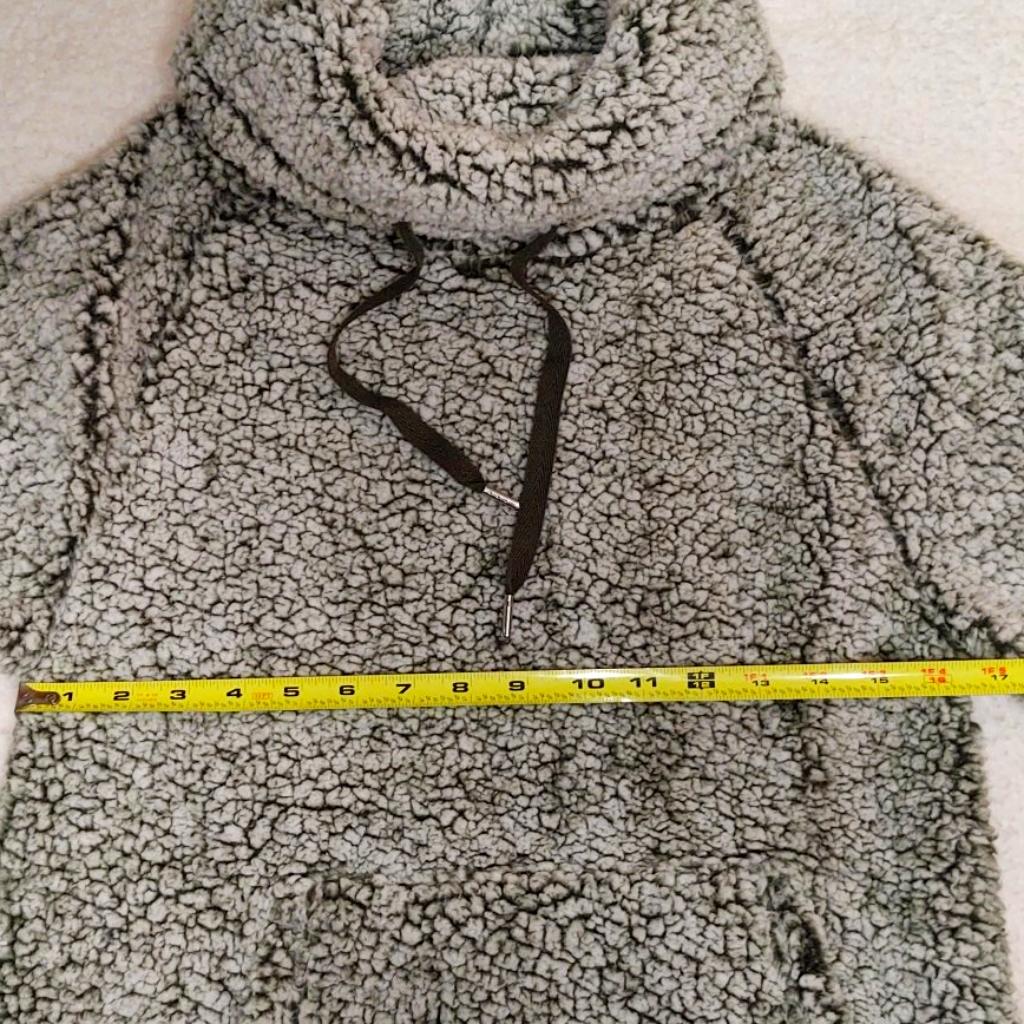 Derekheart Pullover